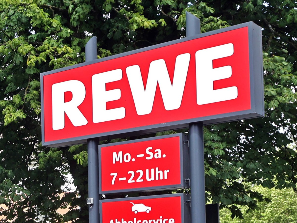 Rewe: Öffnungszeiten an Heiligabend verändert – zu diesen Uhrzeiten können Kunden einkaufen