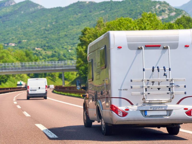 Urlaub auf dem Campingplatz: Paar wird nachts überfallen! Urlauber haben böse Vermutung