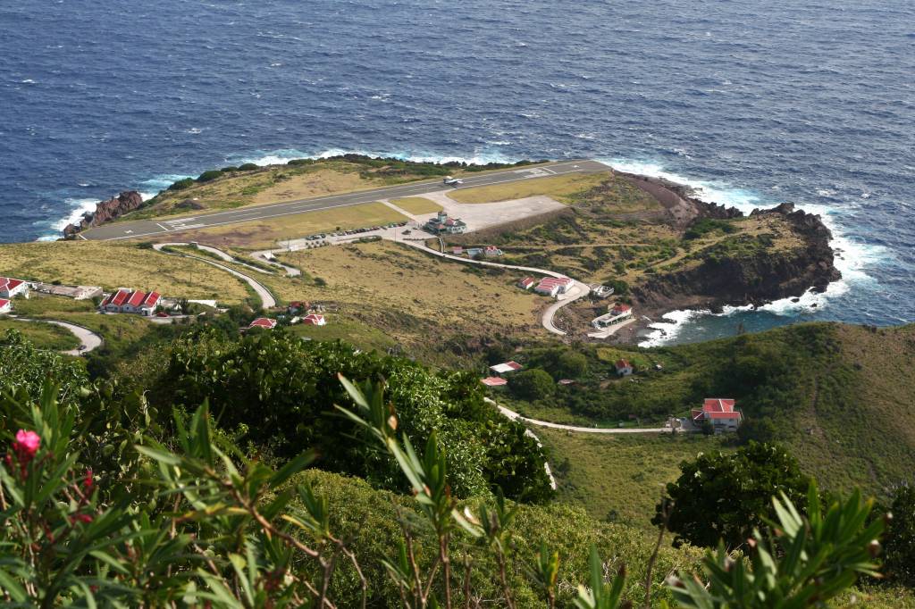 Startbahn auf Klippe