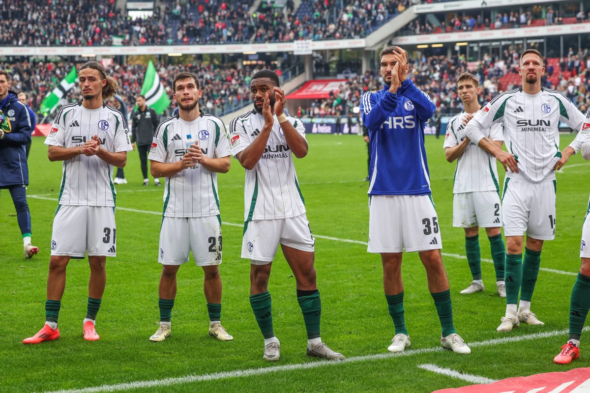 Für einen Spieler von Schalke 04 ging es zuletzt mächtig bergauf. Und doch scheint seine Zeit bei den Knappen schon bald zu enden.