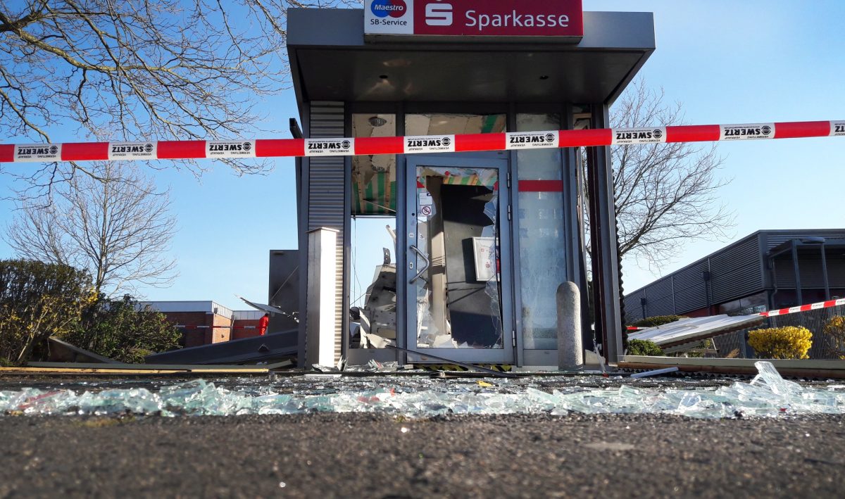 NRW: Sparkasse, Volksbank - Automaten-Sprengung