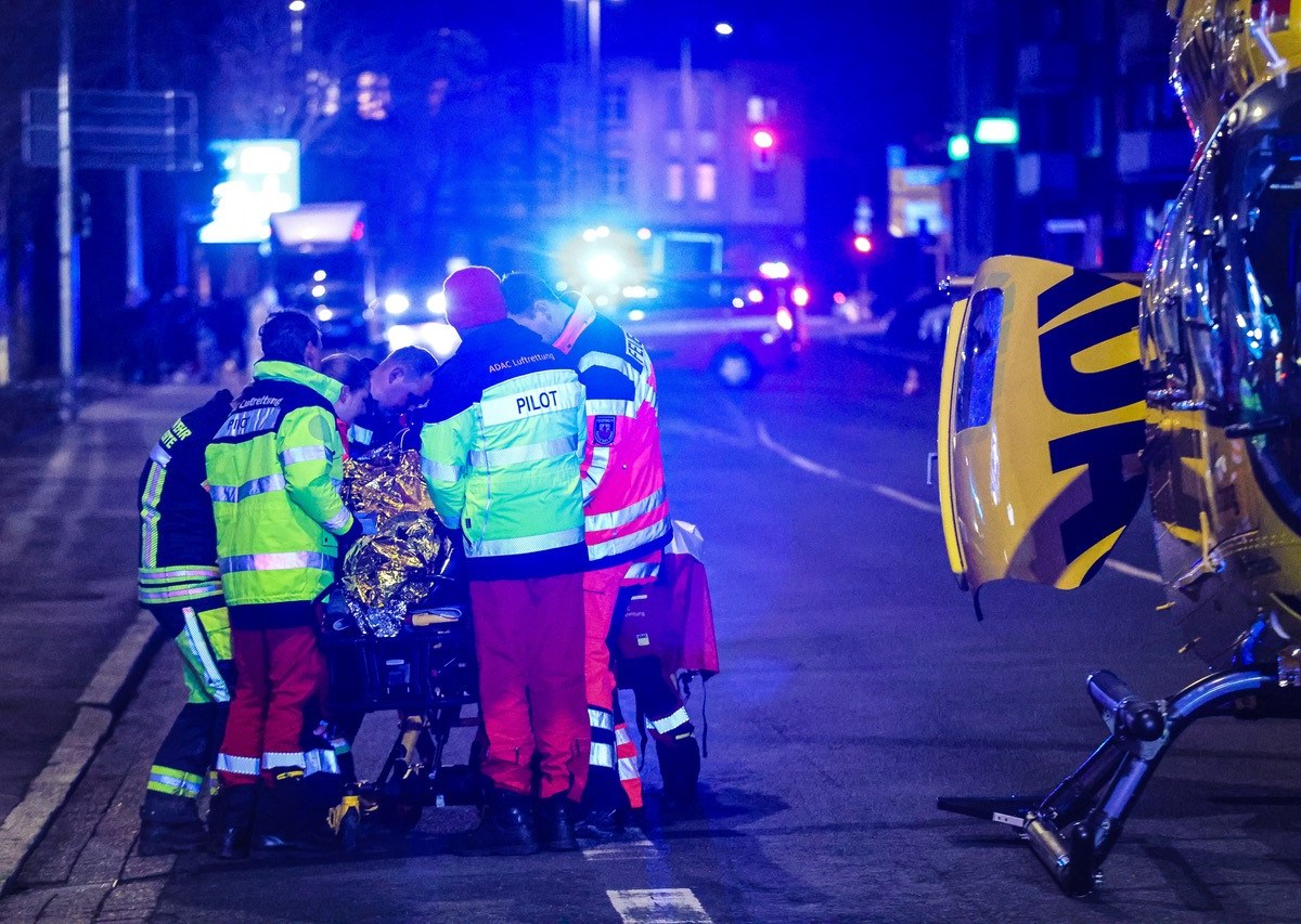 Schwerte: Messer-Attacke in Fußgängerzone ++ Mordkommission ermittelt