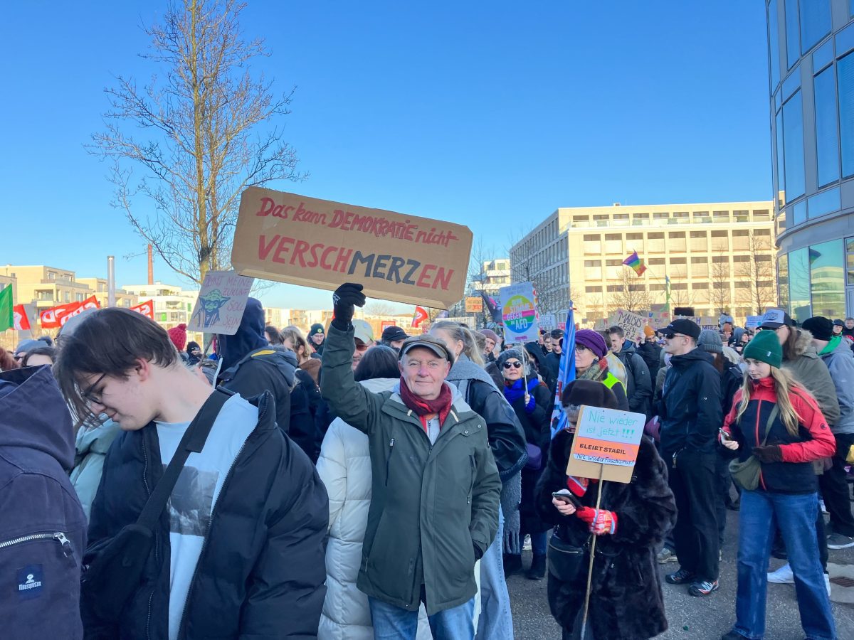 Im Zentrum dieser Demo gegen die AfD und CDU stand fÃ¼r die meisten Menschen Friedrich Merz.