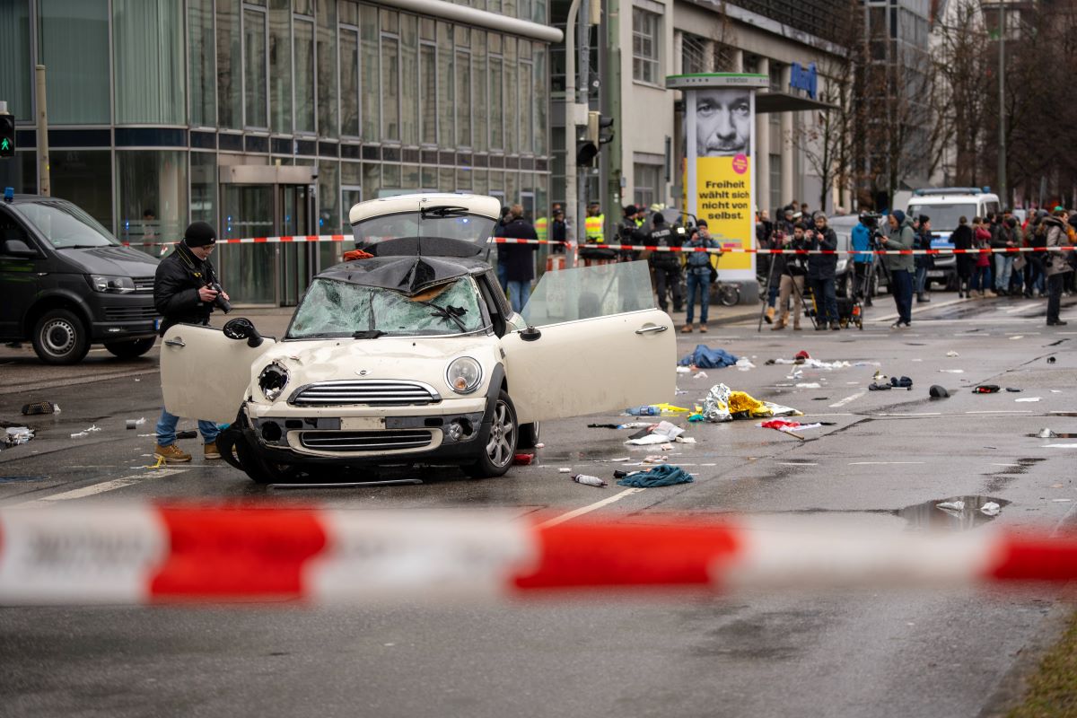 Nach dem Anschlag in MÃ¼nchen fordert SÃ¶der klare Konsequenzen.