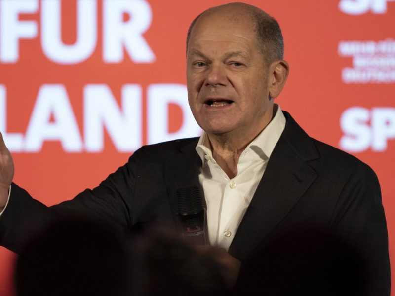 Olaf Scholz zu Gast im Ruhrgebiet â€“ plÃ¶tzlich stÃ¼rmt SIE aus dem Saal