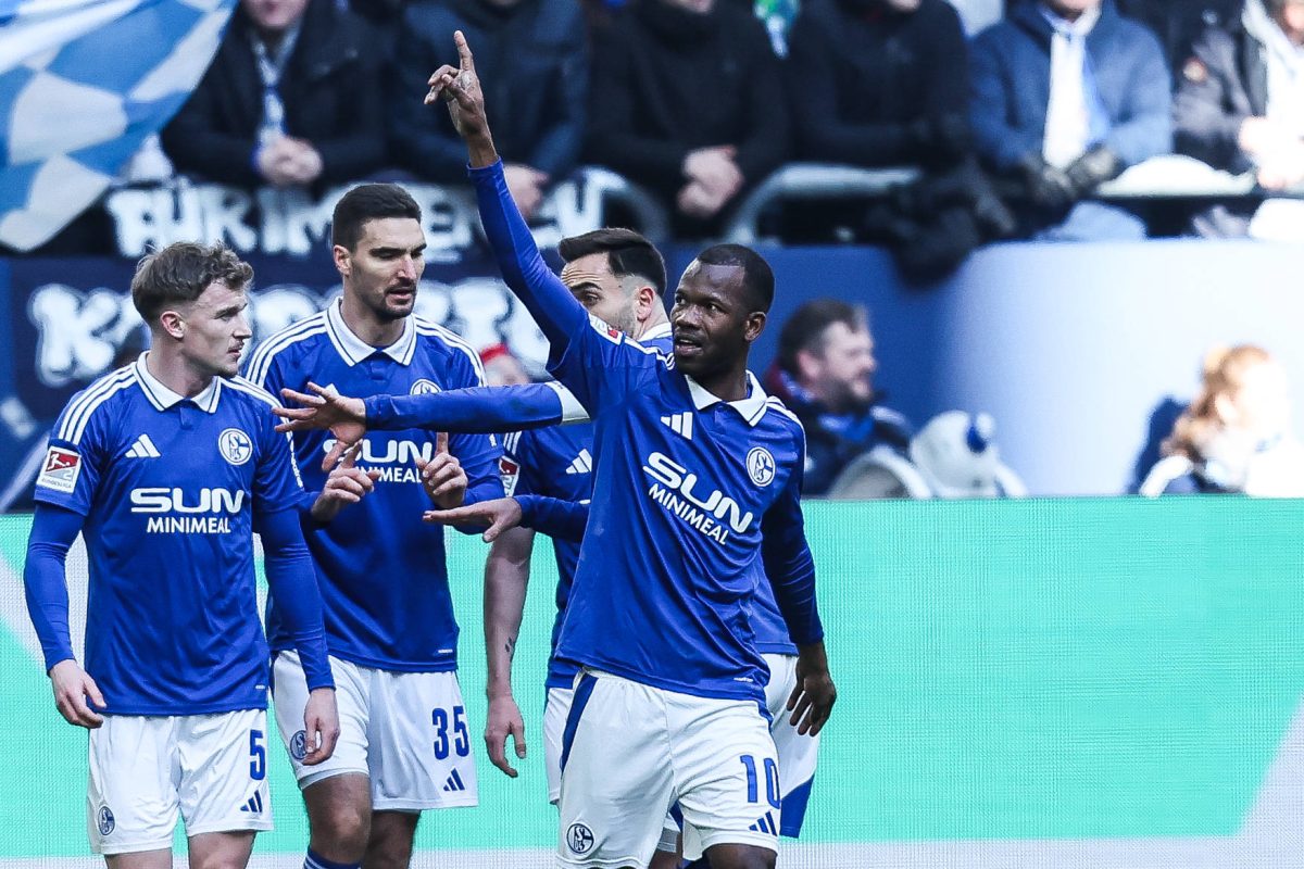 FC Schalke 04: Knapper Karlsruhe-Sieg bringt Gewissheit – S04 atmet auf