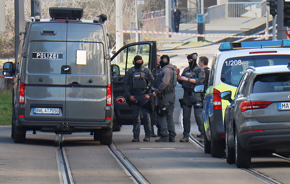 Todesfahrt in Mannheim: Warum die Innenstadt am Rosenmontag nicht mit Pollern gesichert war