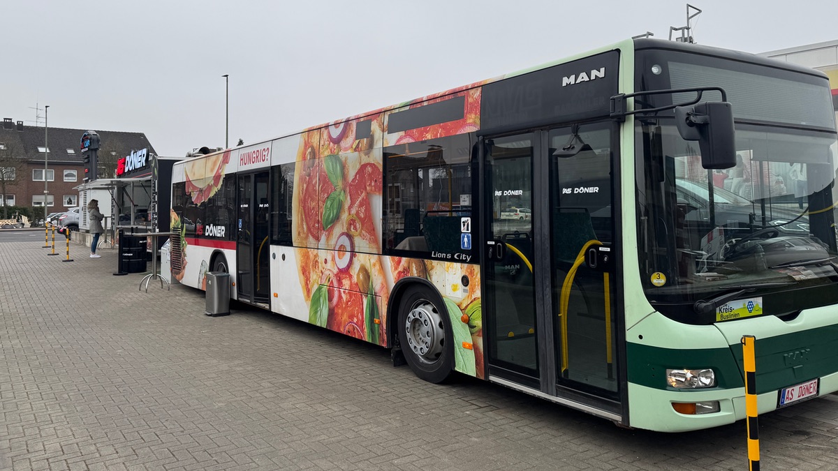 Duisburg: So schmeckt der Döner aus dem Linienbus