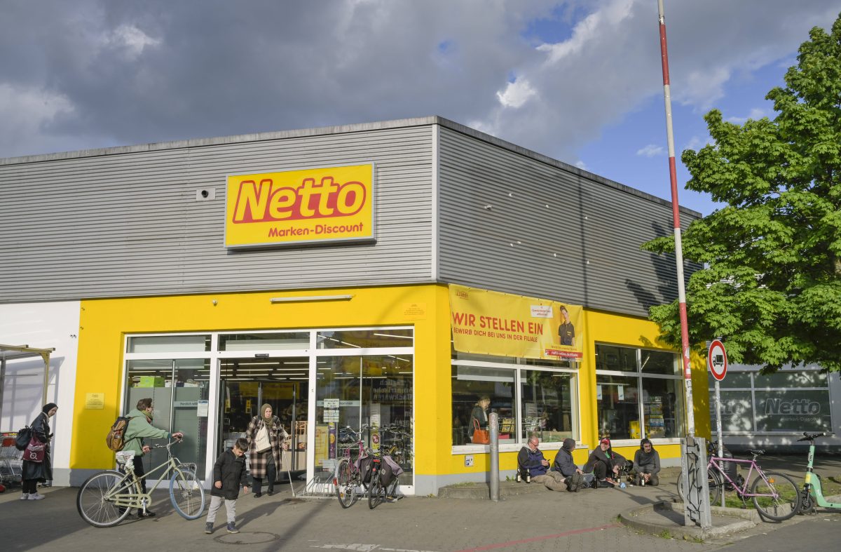 Netto: Aushang an SB-Kassen sorgt für Kopfschütteln – „Ghetto Netto“