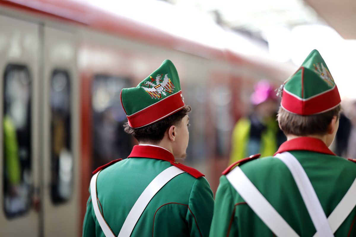 Karneval in Köln: Stunden danach ist der Ärger bei Deutsche-Bahn-Mitarbeiter groß