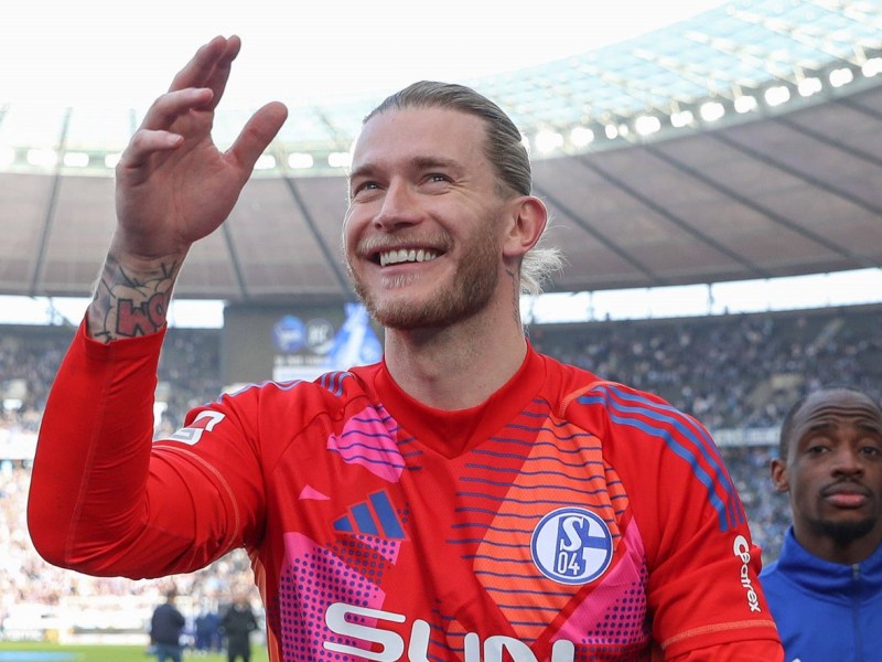 Schalke-Keeper Loris Karius gegen MÃ¼nster gefeiert â€“ so war seine Leistung in Berlin