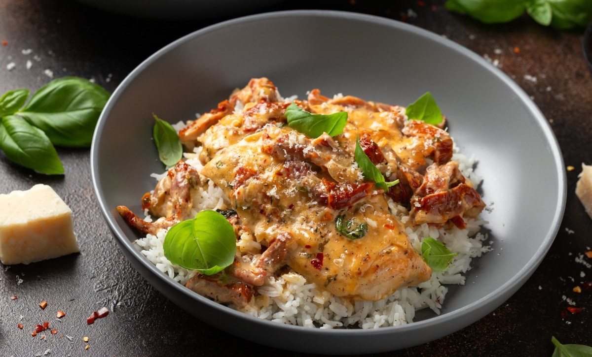 Hähnchen in Parmesan-Sahne-Soße: Rezept für Marry Me Chicken